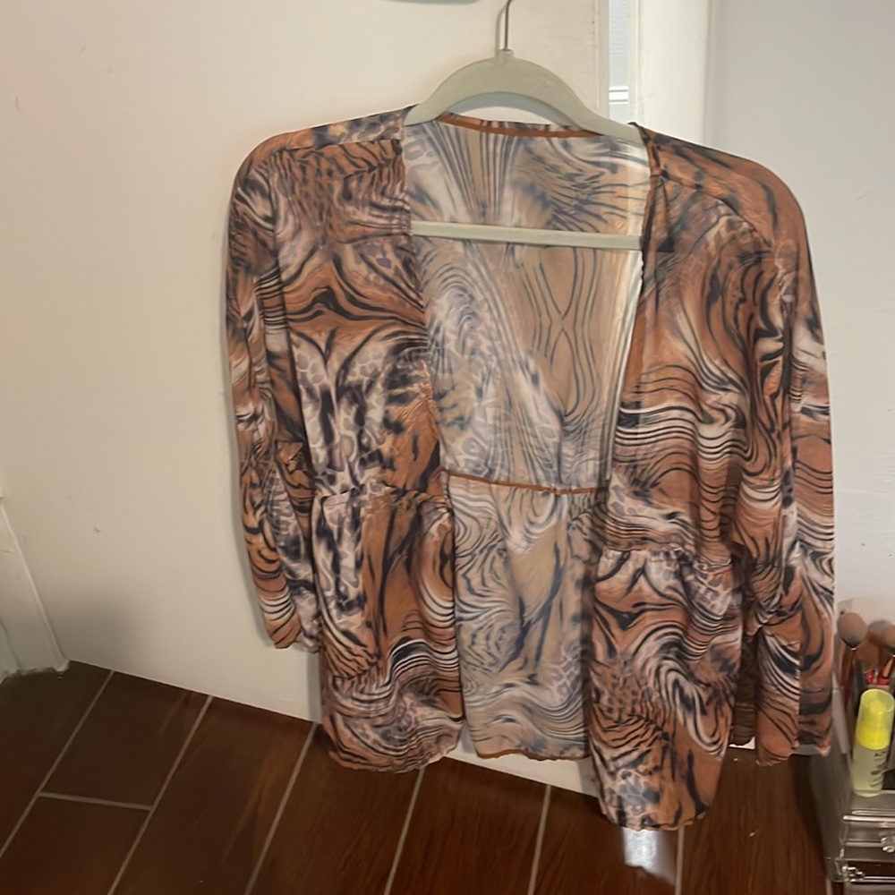 Kimono cover up cheetah style size small never worn without tags